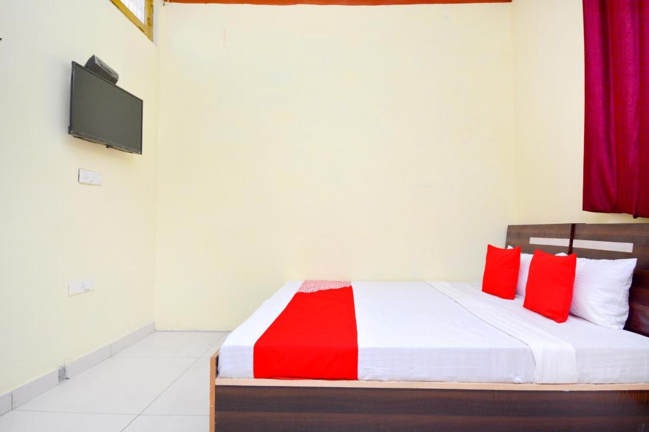 Oyo 40306 White House Hotell Jalandhar Eksteriør bilde